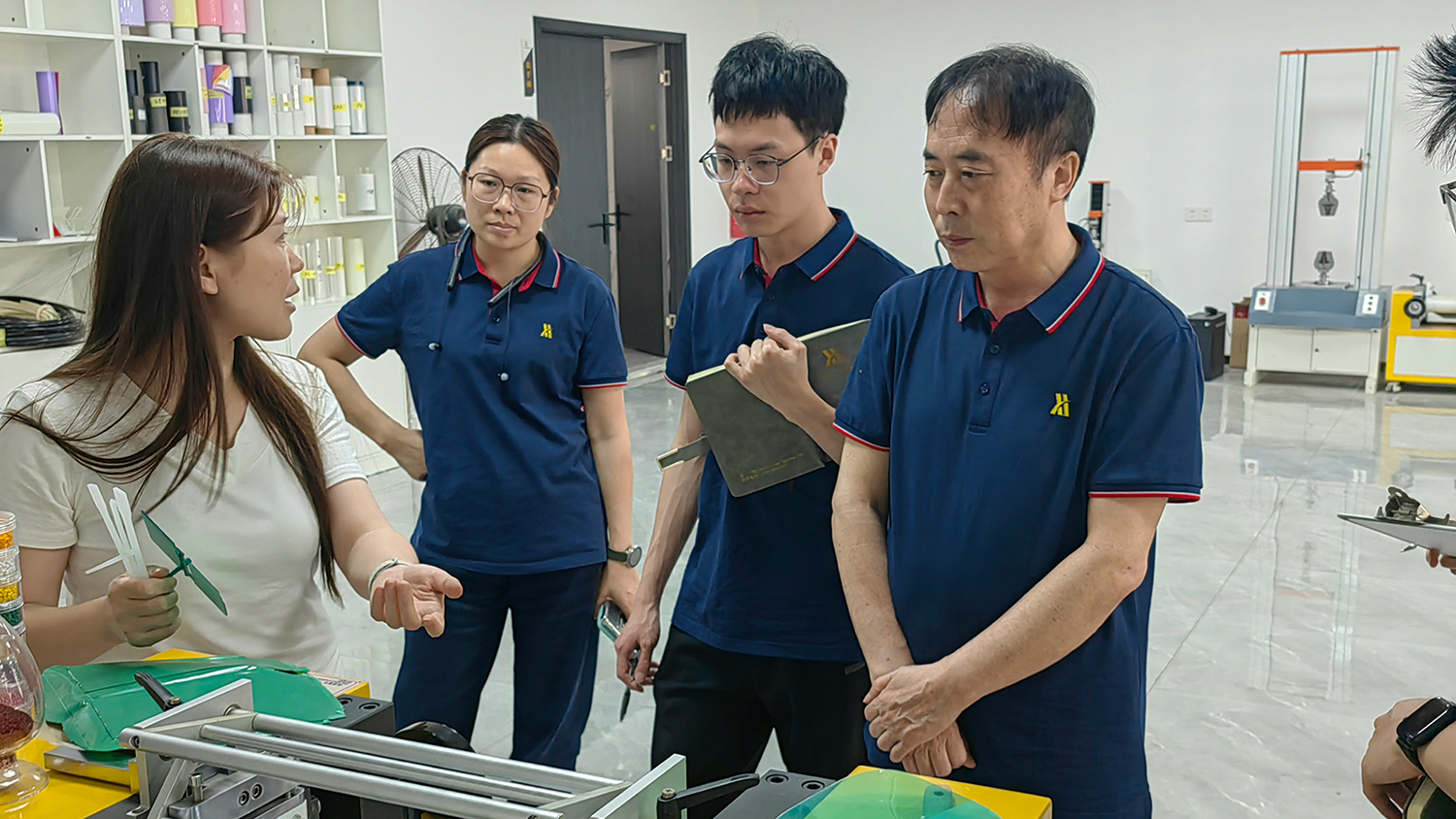 廣東錫華機(jī)械啟動(dòng)開(kāi)煉機(jī)操作精英培訓(xùn) 助力橡膠塑料行業(yè)技術(shù)升級(jí)